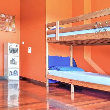 Meiga Backpackers Hostel Сантьяго-де-Компостела Екстер'єр фото