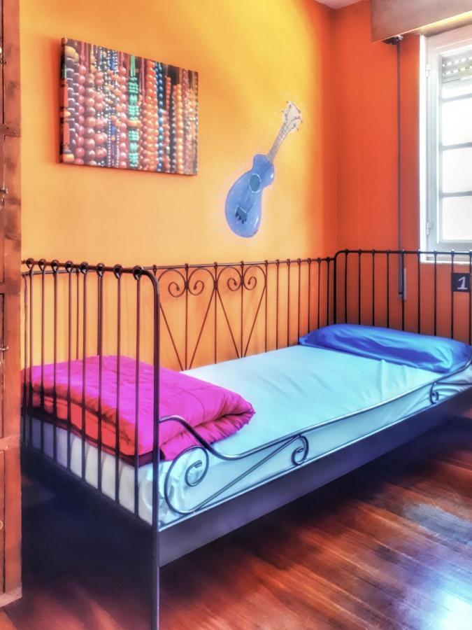 Meiga Backpackers Hostel Сантьяго-де-Компостела Екстер'єр фото