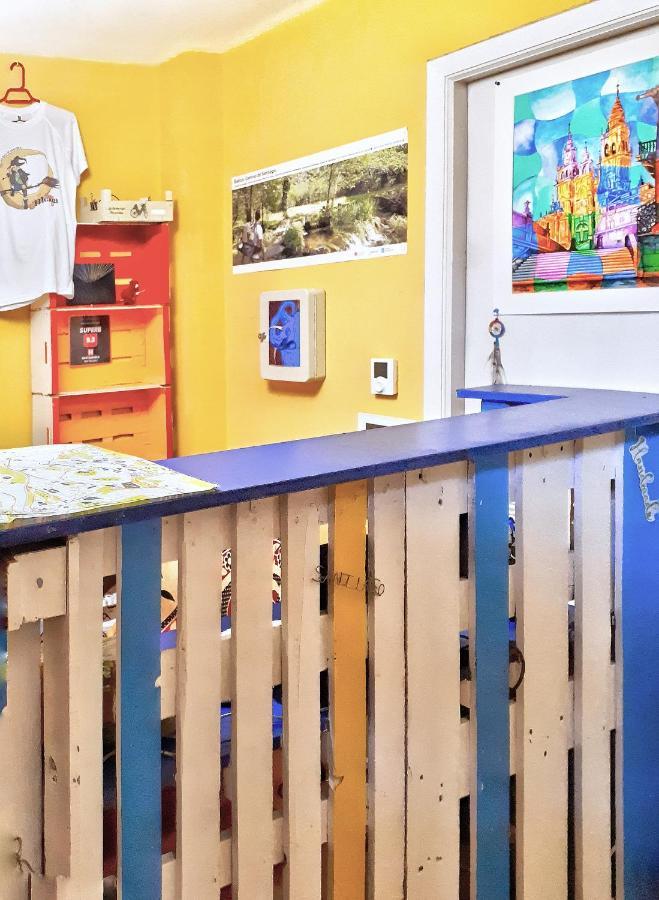Meiga Backpackers Hostel Сантьяго-де-Компостела Екстер'єр фото