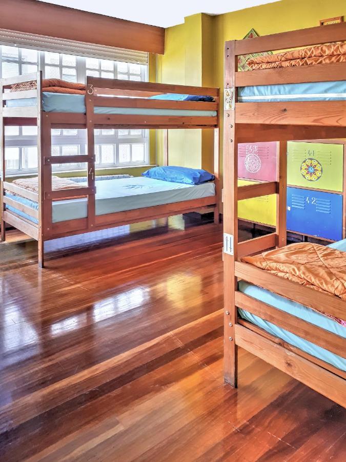 Meiga Backpackers Hostel Сантьяго-де-Компостела Екстер'єр фото